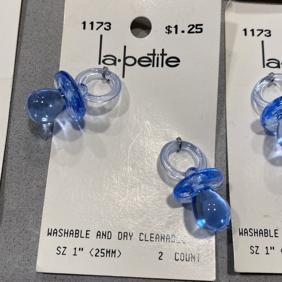 Bundle of Buttons Baby Craft Nursery Sewing Novelty NWT - Picture 3 of 11